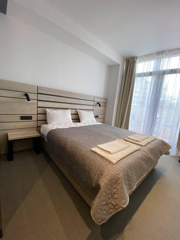 Super seven inn Beograd Rom bilde