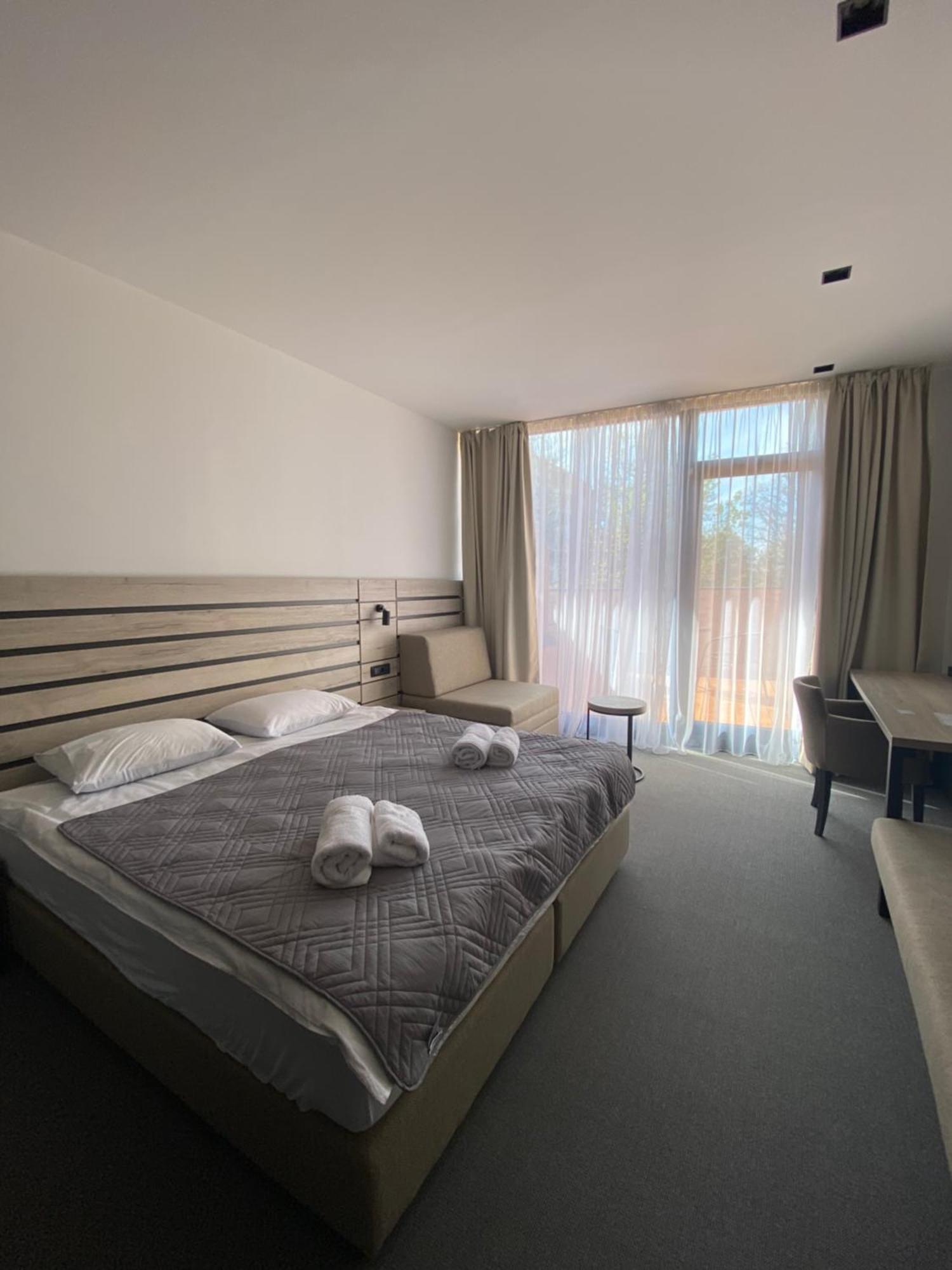 Super seven inn Beograd Rom bilde